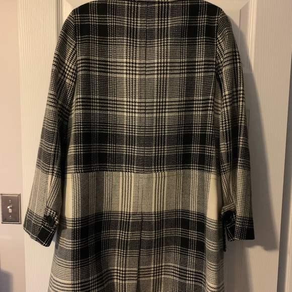 Teenflo Black and White Plaid Blazer - Picture 3 of 4